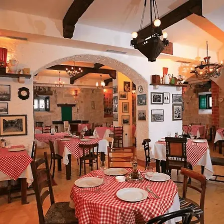 Butterfly With Sea View דירה