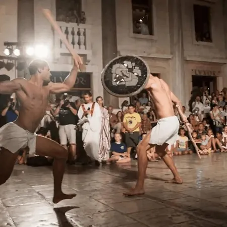 Butterfly With Sea View شقة