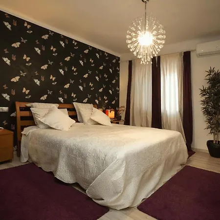 Butterfly With Sea View Lägenhet