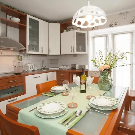 Butterfly With Sea View דירה *