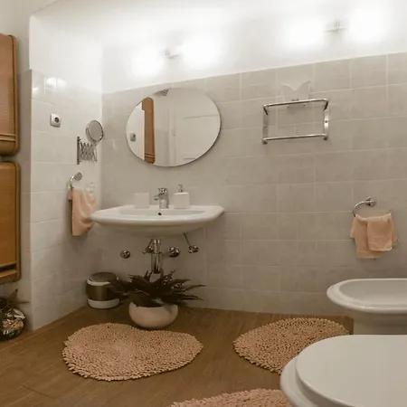 Butterfly With Sea View شقة