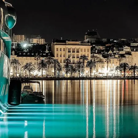 Butterfly With Sea View *