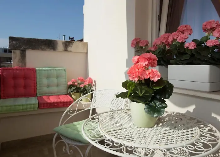 Butterfly With Sea View Apartment *