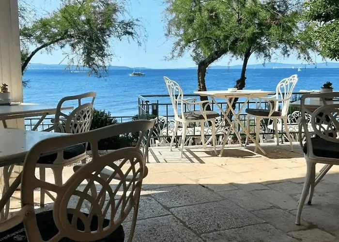 Butterfly With Sea View Apartment *