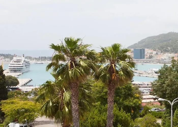 Butterfly With Sea View 公寓 *