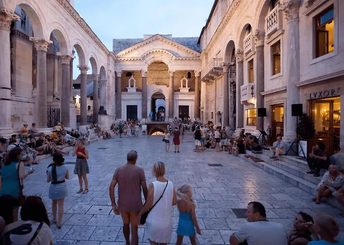 Butterfly With Sea View 公寓 *